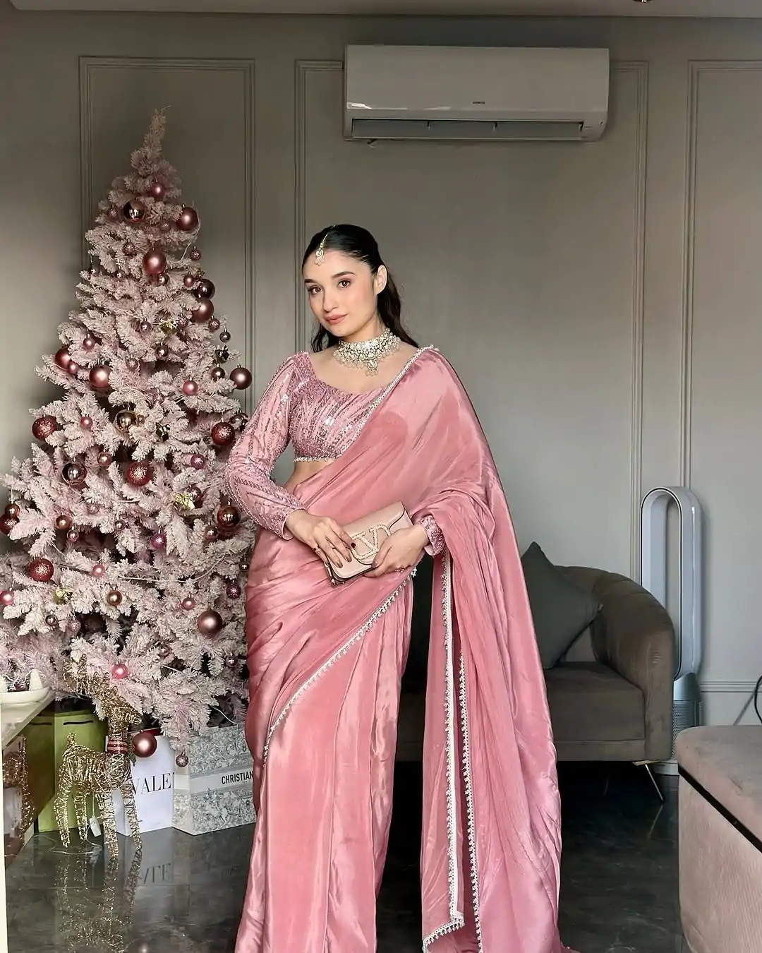 Glowing Peach Color Crepe Silk With Kody Lace Work Saree - Image 2