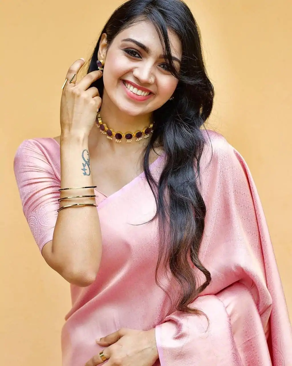 Glowing Pink Color Lichi Silk Jacquard Work On All Over Saree - Image 2