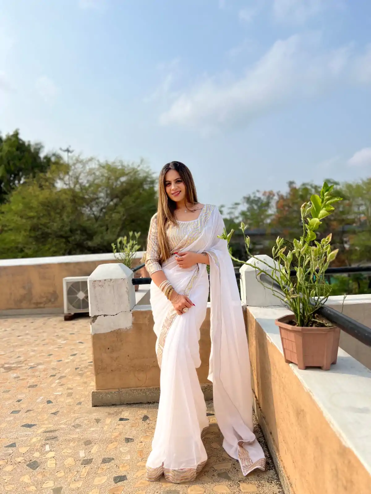 Lovely White Color Georgette Sequence Work Lace Saree - Image 4