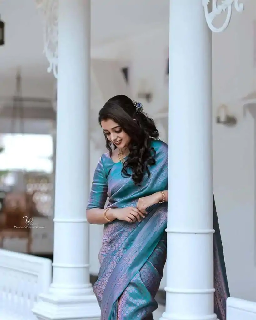 Nice Blue Color Soft Litchi Silk jacquard Work On All Over Saree - Image 4