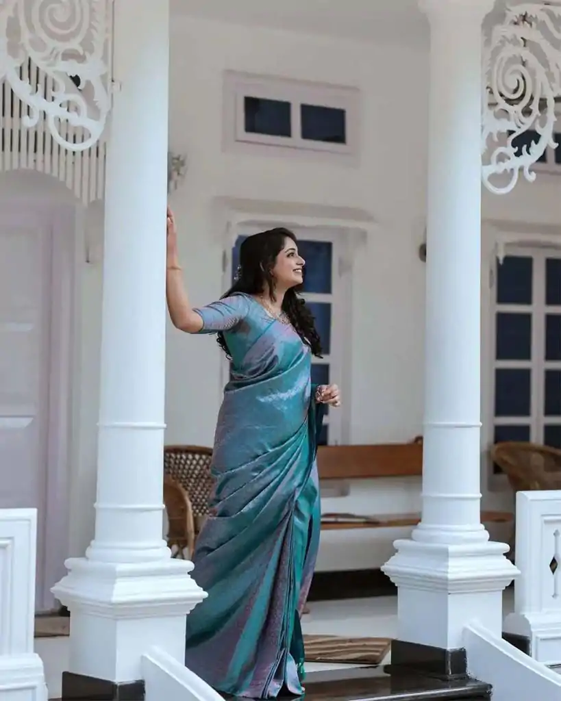Nice Blue Color Soft Litchi Silk jacquard Work On All Over Saree - Image 5