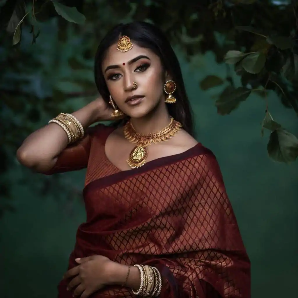 Nice Maroon Color Soft Litchi Silk jacquard Work On All Over Saree - Image 5