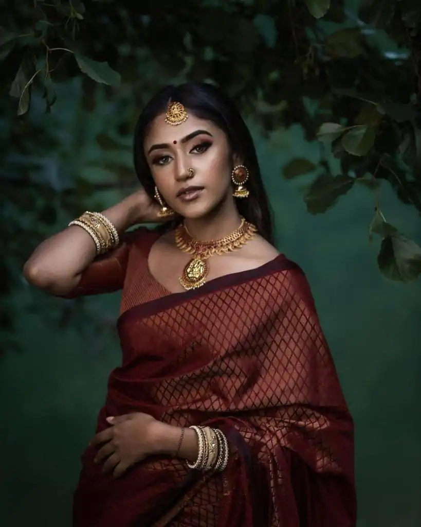 Nice Maroon Color Soft Litchi Silk jacquard Work On All Over Saree - Image 6