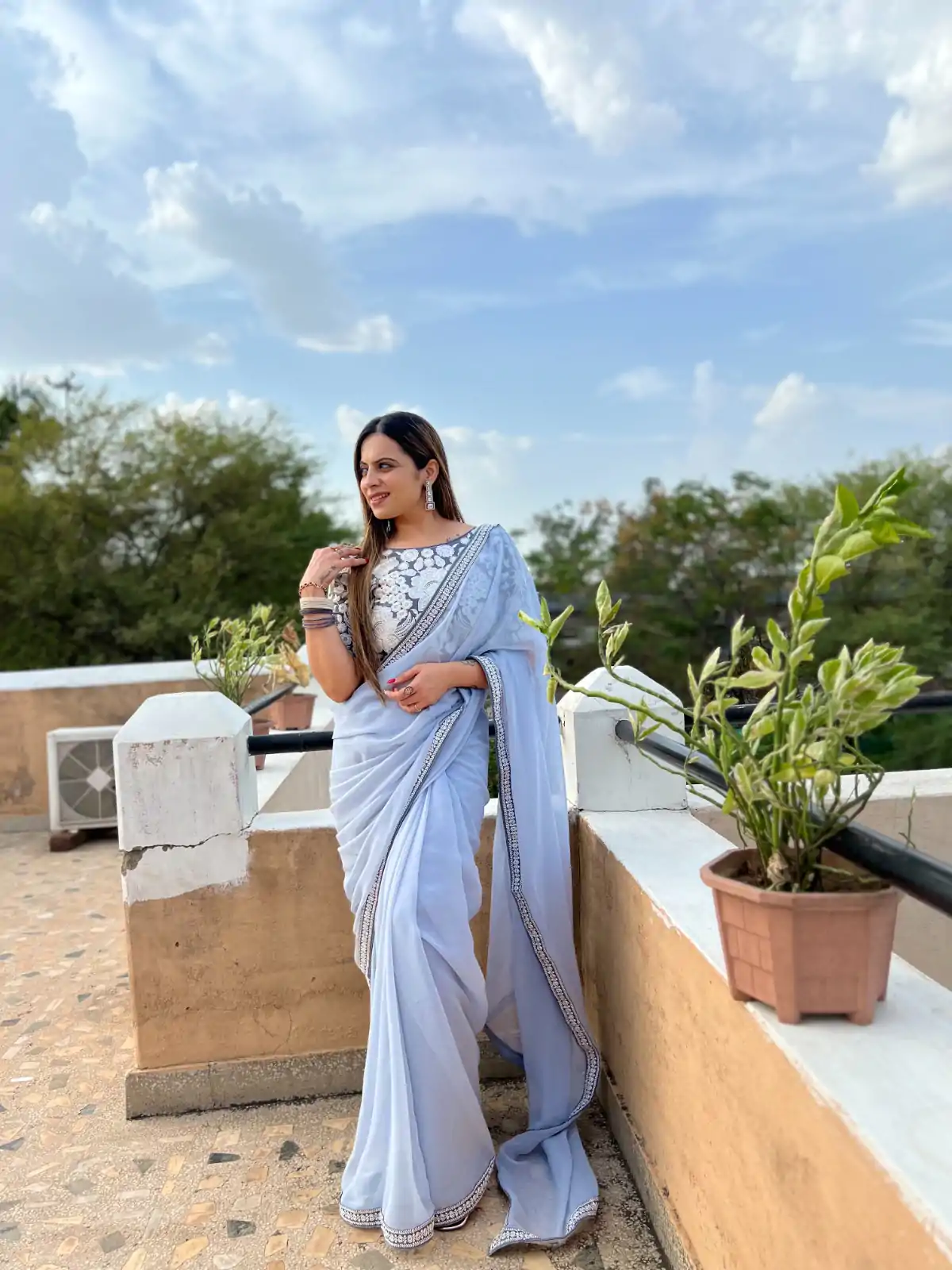 Pretty Light Purple Color Georgette Embroidery Work Lace Saree - Image 3