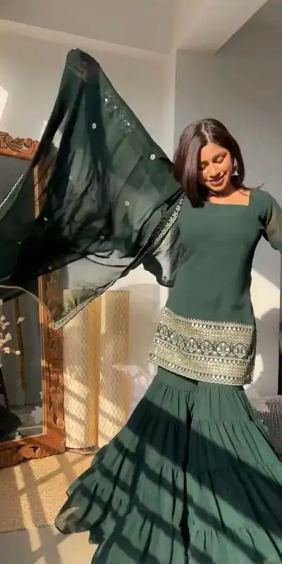 Simple Green Color Georgette Thread Sequence Salwar Suit