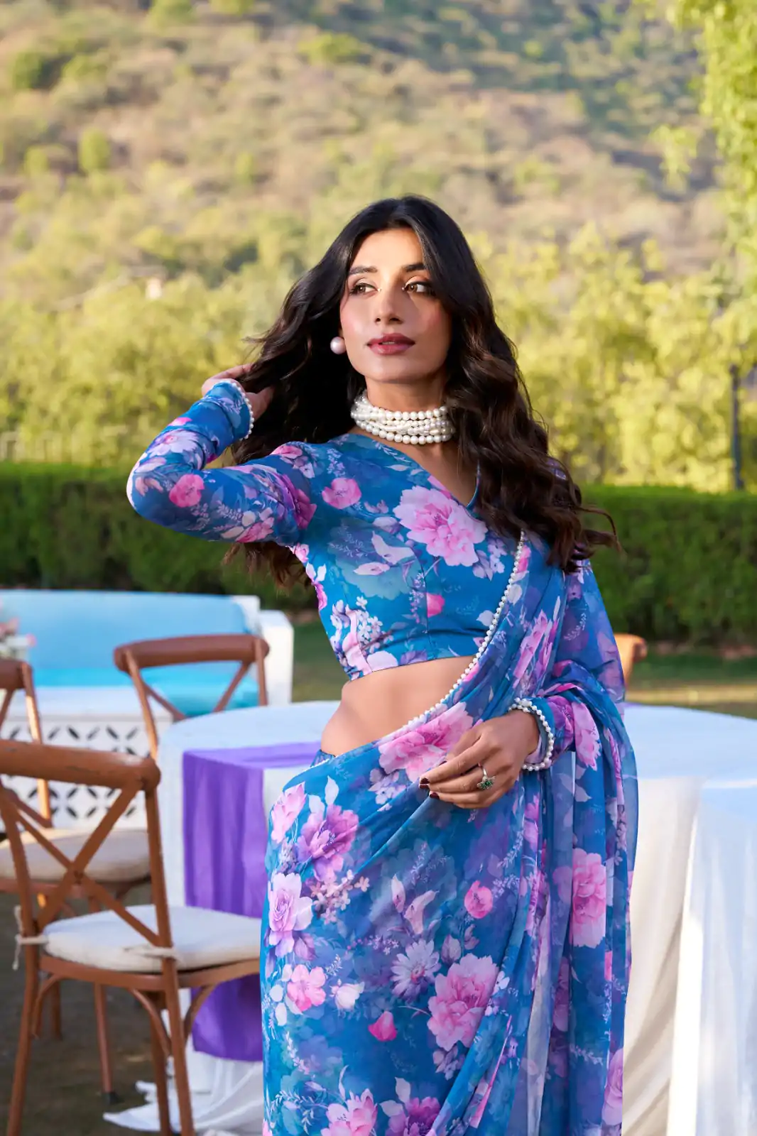 Blue Weightless Printed Pearl Saree - Image 4