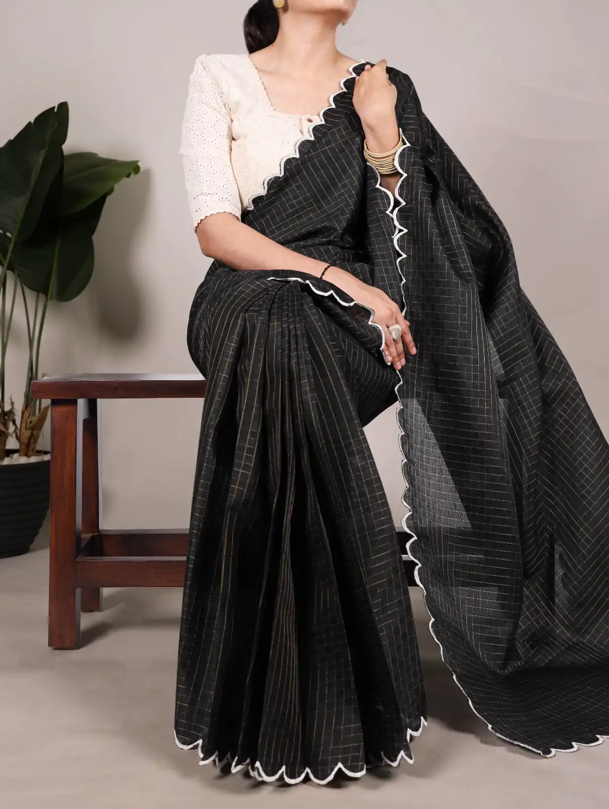 Black Gadhawal Arca Work Saree - Image 2