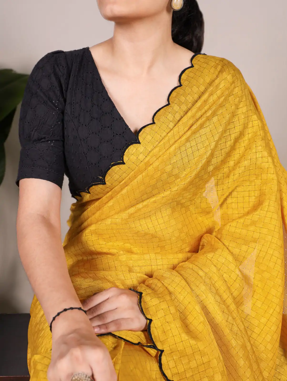 Yellow Gadhawal Arca Work Saree - Image 2
