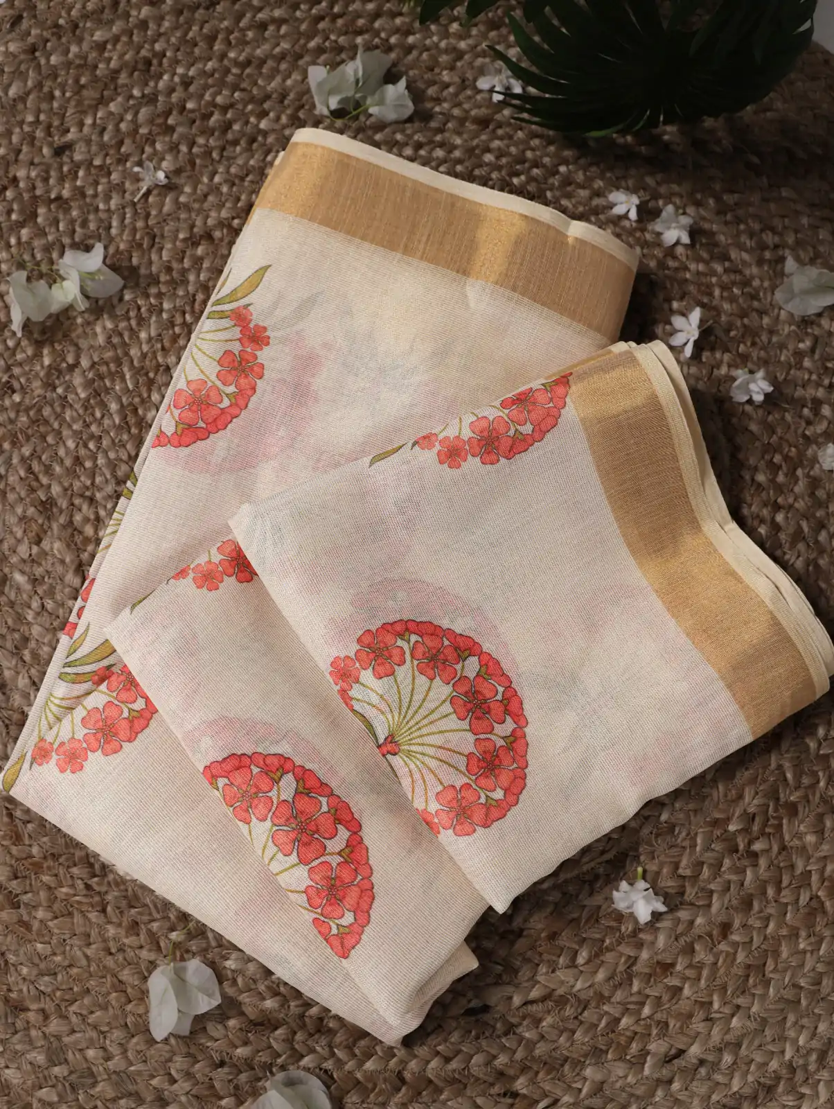 Red Onam Printed Saree - Image 2