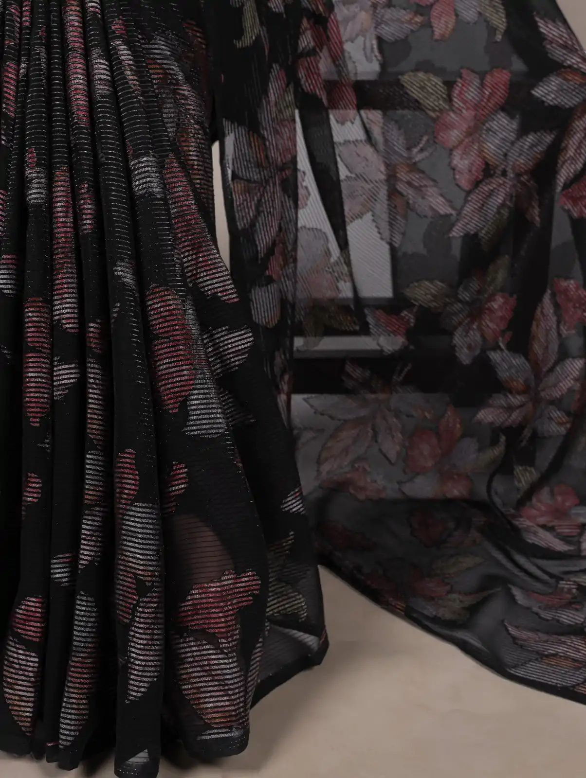 Black Lurex Floral Viscose Saree - Image 3