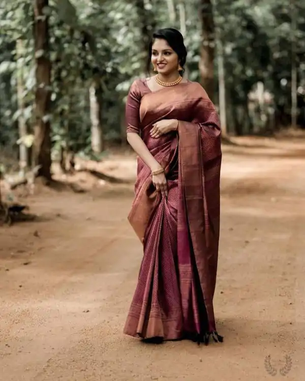 KP 3075 Maroon Soft Lichi Silk Whit Designer Jacquard Work in Saree it Grab for ₹1399. Delivery 4-6 Working Days. Shop now. | Bollywood Sarees, Creative Sarees, Designer Sarees, Embroidered Sarees, Ethnic Saree, Modern Digital sarees, Party Wear Sarees, Sarees