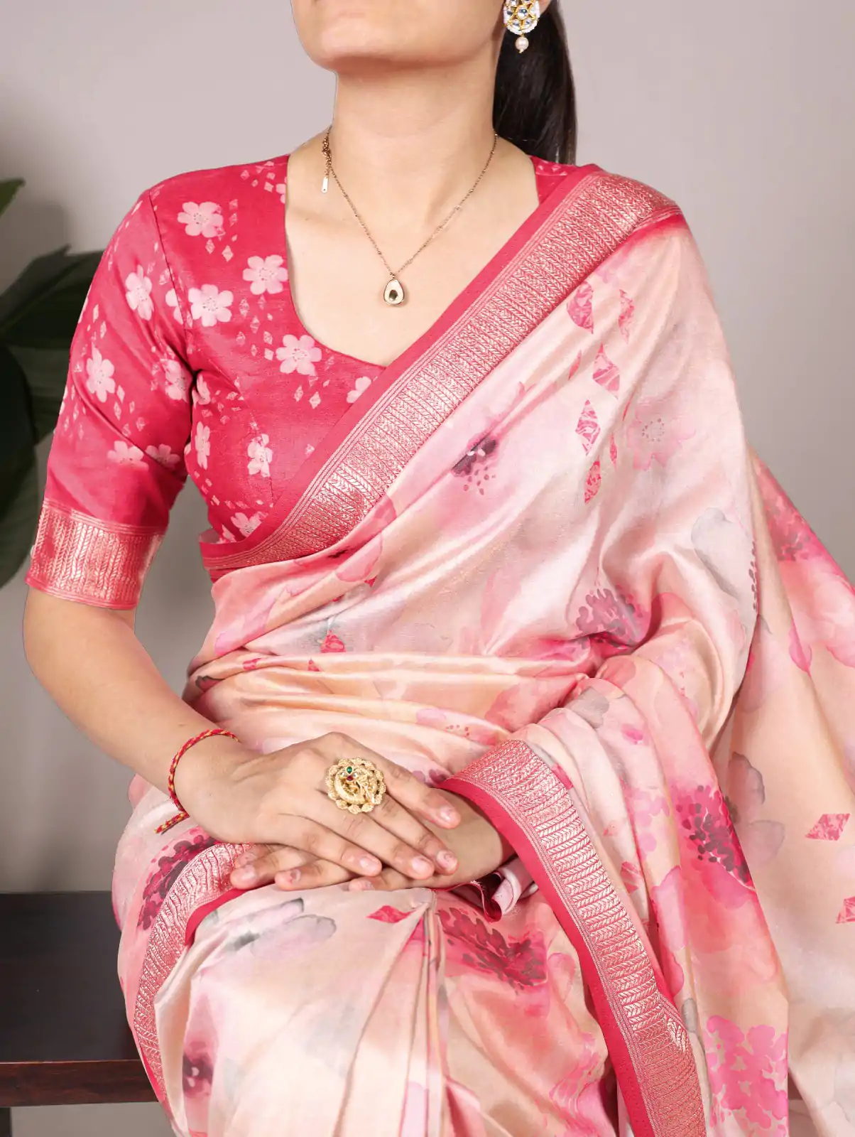 Peach Viscose Printed Saree - Image 2