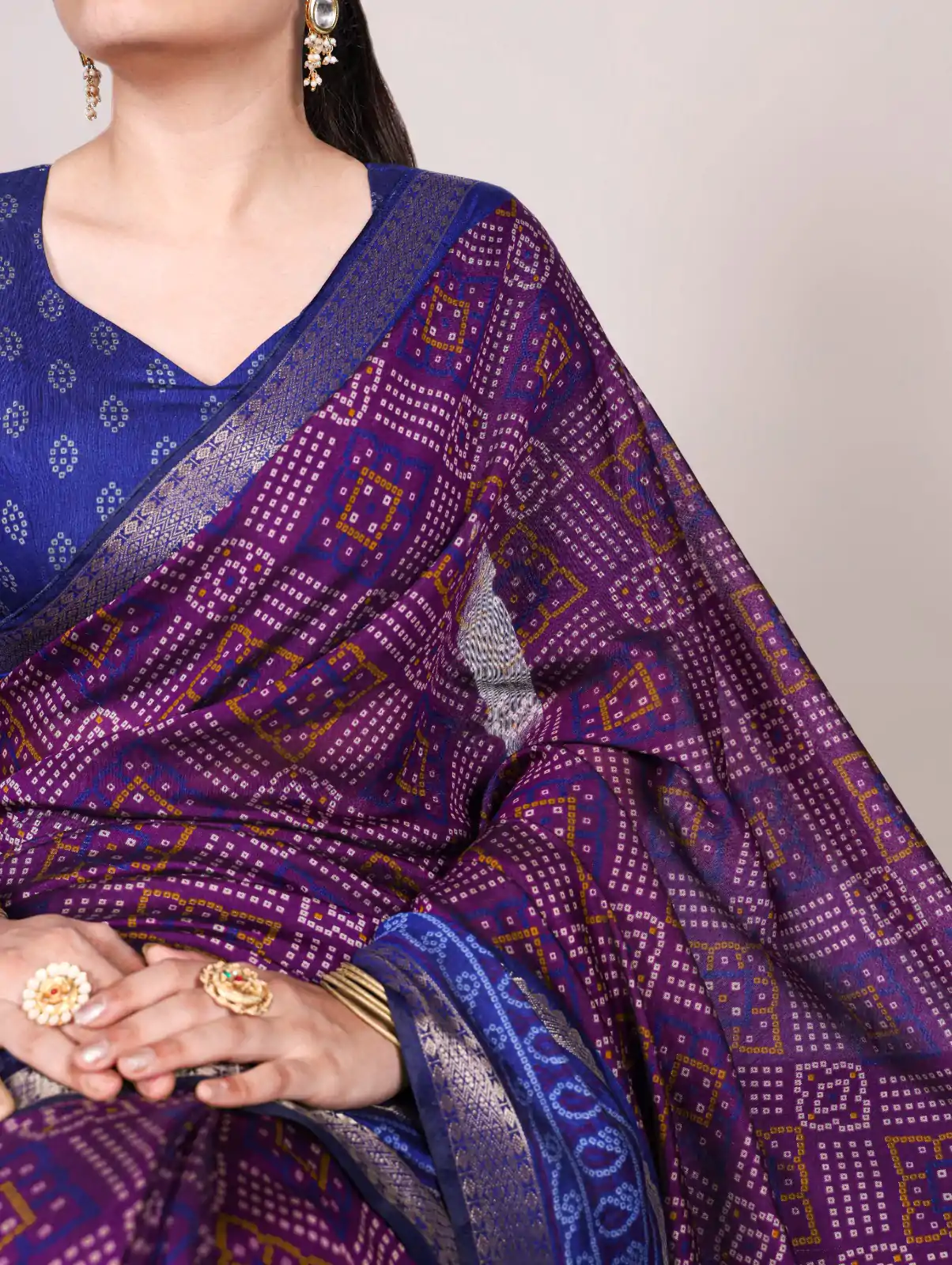 Purple Polyester Weaving Printed Saree - Image 2