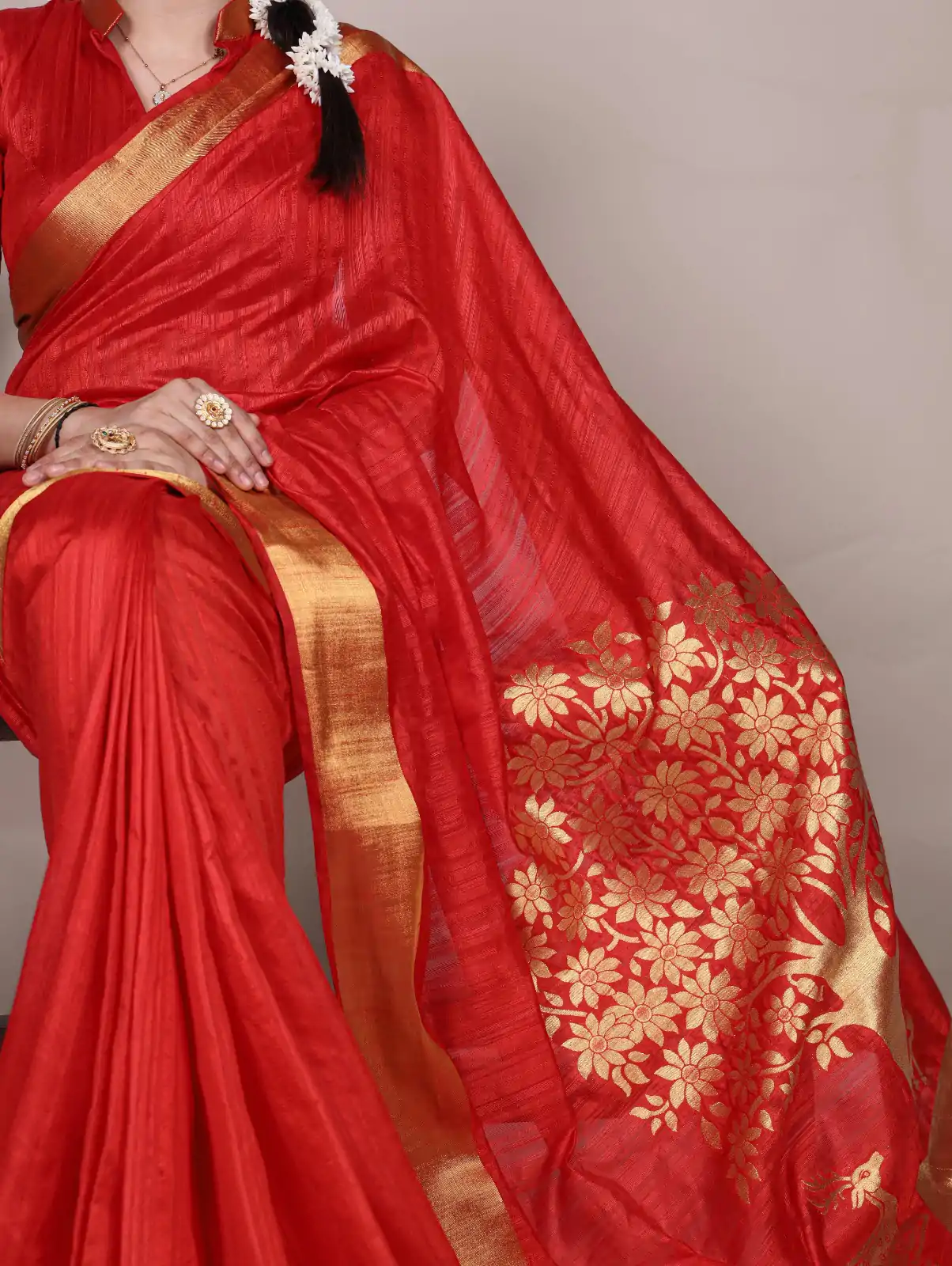 Red Raw Silk Zari Weaving Saree - Image 2
