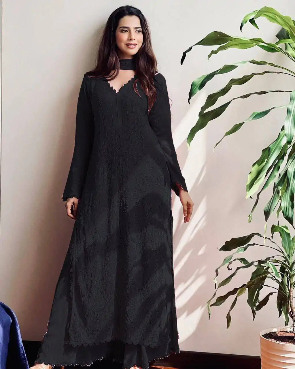 Black Georgette Thread Embroidery Salwar Suit