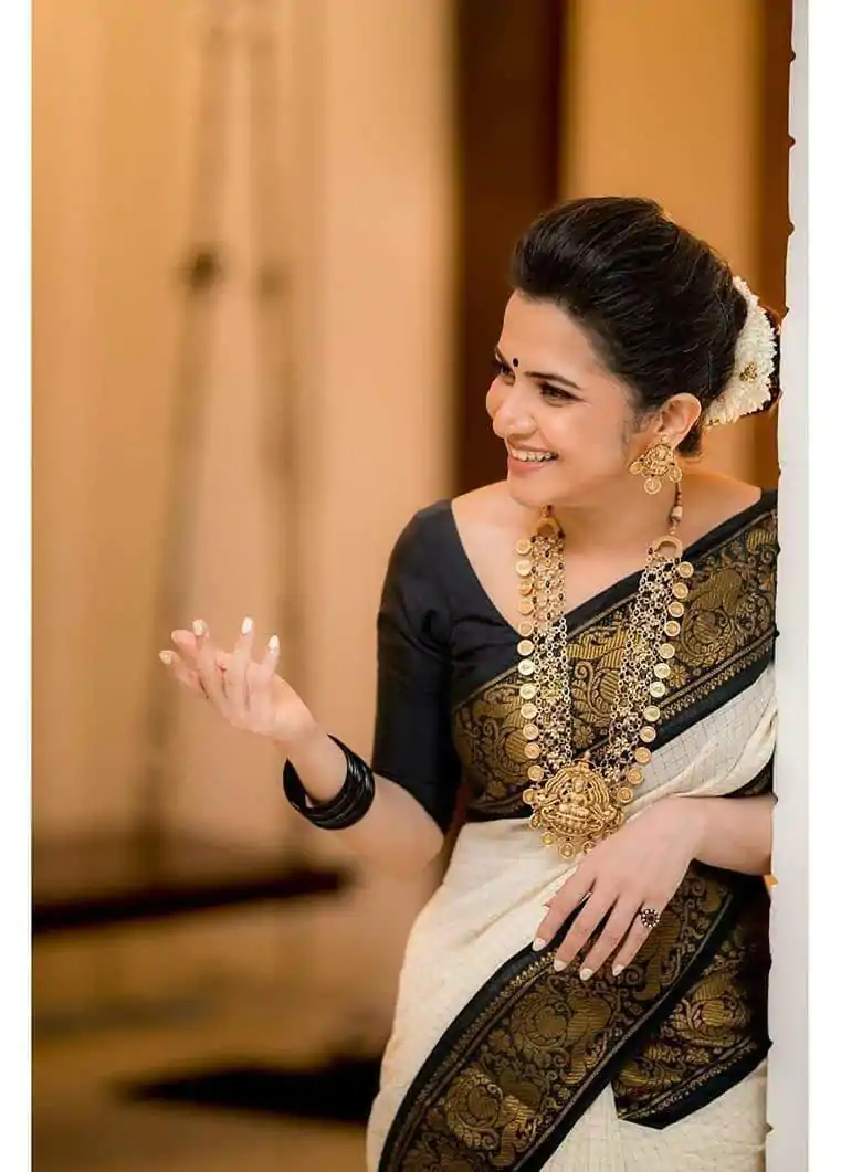 KP 3025 Black Soft Lichi Silk Saree Perfect for Wedding, Party, Baby Shower, Onam, Durga Puja . Available at ₹1449 only. Delivery 4-6 Working Days. | Bollywood Sarees, Creative Sarees, Designer Sarees, Embroidered Sarees, Ethnic Saree, Modern Digital sarees, Party Wear Sarees, Sarees