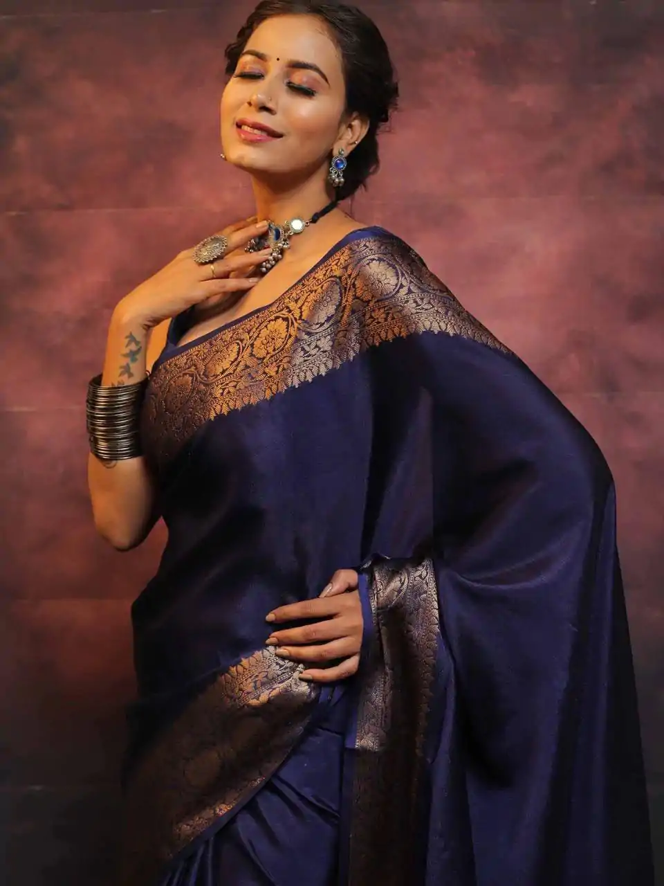 Navy Blue Soft Lichi Silk Lace Border Saree - Image 4
