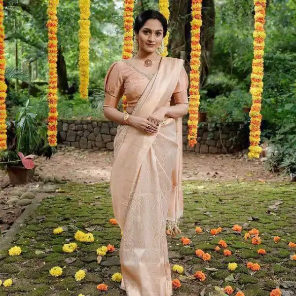 KP 4040 Off White Soft Lichi Silk Saree Perfect for Wedding, Party, Ethnic Day, Raksha Bandhan, Temple Visit Exclusive Offer ₹1299. Delivery 4-6 Working D | Bollywood Sarees, Creative Sarees, Designer Sarees, Embroidered Sarees, Ethnic Saree, Modern Digital sarees, Party Wear Sarees, Sarees