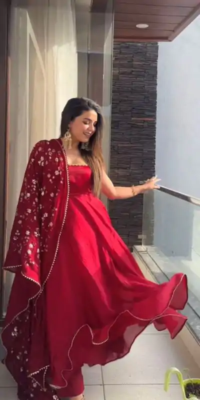 SRK 5128 Red | Red Heavy Faux Georgette With Embroidery Sequence Work With Attached Cups With Fully Flair Salwar Suit with Lace Work & Embroidery Work. Gra | Designer Suits, Casual Suits, Creative suits, Palazzo Suits, Party Wear Suits, Patiala Suits, Salwar suit, Straight Suits