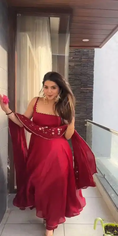 SRK 5128 Red | Red Heavy Faux Georgette With Embroidery Sequence Work With Attached Cups With Fully Flair Salwar Suit with Lace Work & Embroidery Work. Gra | Designer Suits, Casual Suits, Creative suits, Palazzo Suits, Party Wear Suits, Patiala Suits, Salwar suit, Straight Suits
