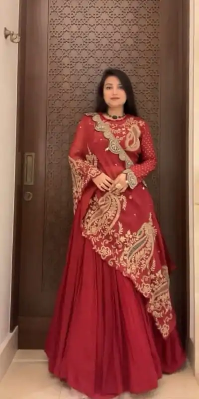 BE 400 Red Georgette Lehenga Choli Perfect for Wedding, Party, Pooja, Cultural Events, Baisakhi . Now at just ₹2449. Delivery 4-6 Working Days. Shop now | Bollywood Lehenga, Creative Lehenga, Designer Lehenga, Embroidered Lehenga, Lehenga, Party Wear Lehenga