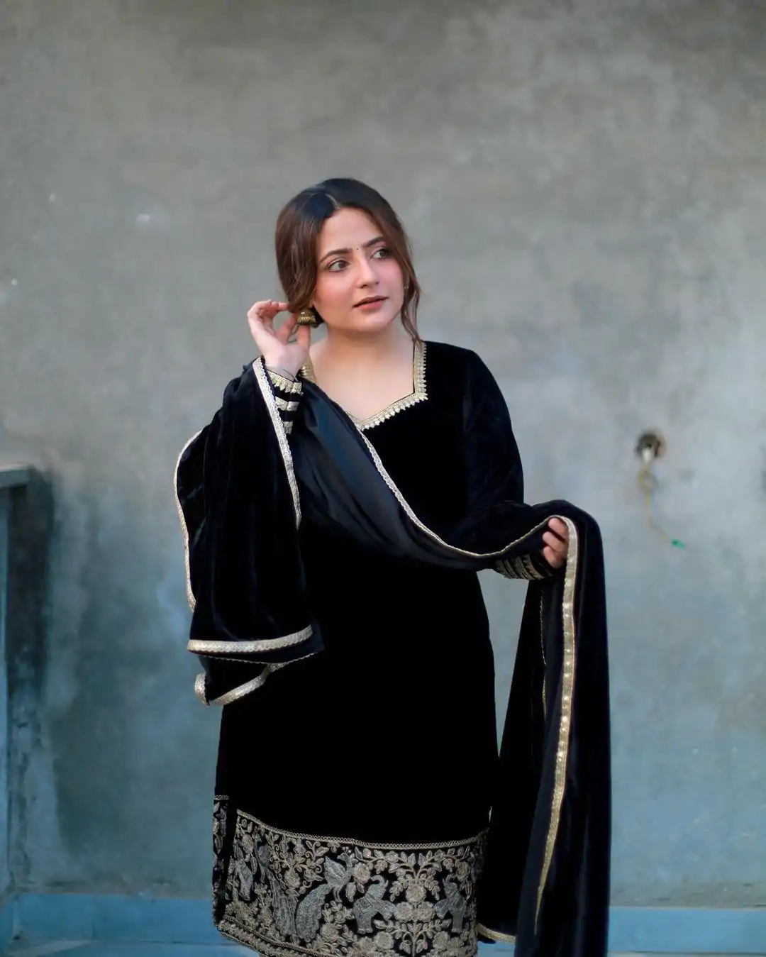 Black Viscose Velvet with Embroidery Salwar Suit - Image 3