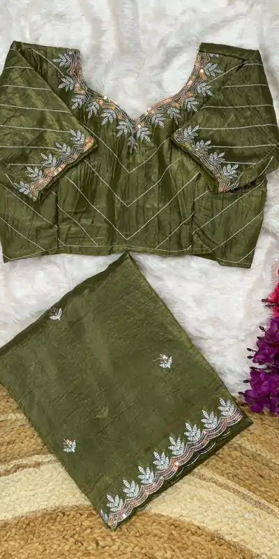 AC COCKTAIL Mahendi Gold Crush Saree Perfect for Wedding, Party, Engagement, Cultural Events, Pongal – . Available at ₹2149 only. Delivery 4-6 Working Day | Bollywood Sarees, Creative Sarees, Designer Sarees, Embroidered Sarees, Ethnic Saree, Modern Digital sarees, Party Wear Sarees, Sarees
